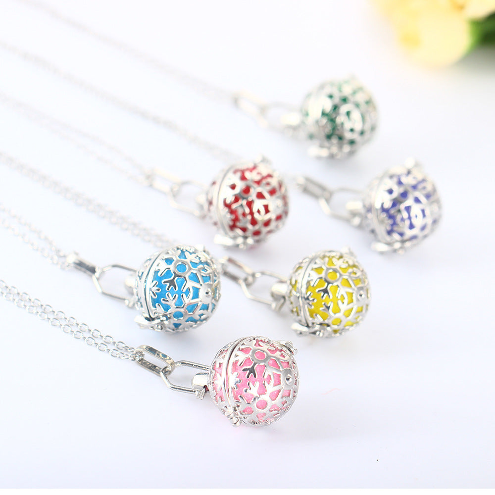 DIY hollow fragrance Necklace 