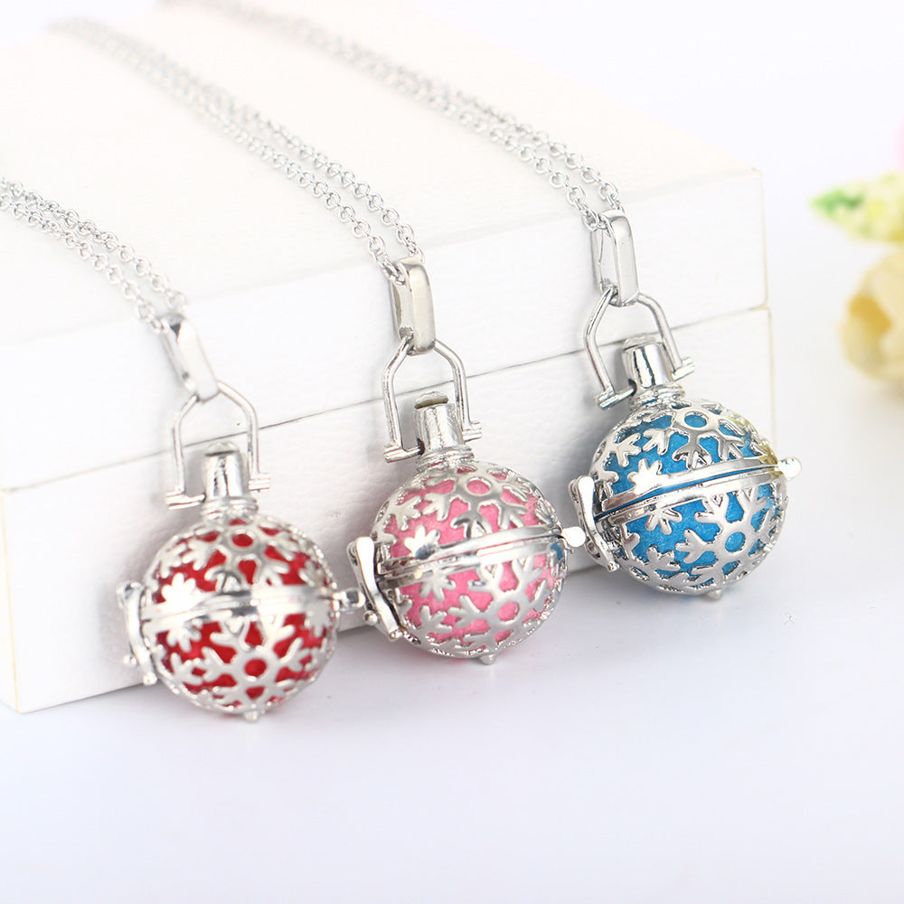 DIY hollow fragrance Necklace 