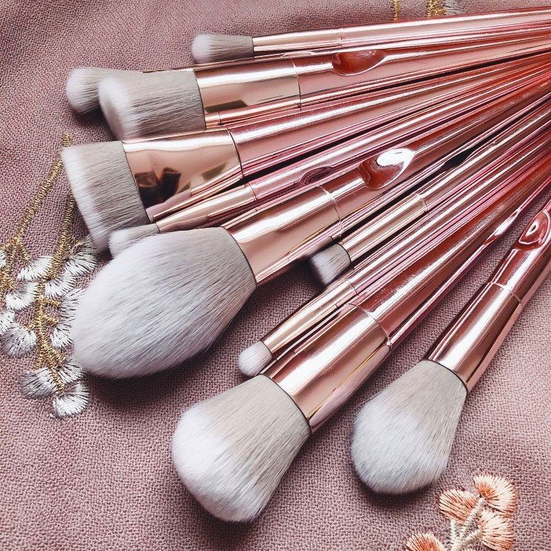 high-quality makeup brush at elaten store